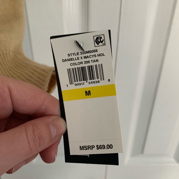 Tan Danielle Bernstein cropped sweater - Picture 4 of 4